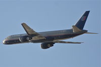 N547UA @ KLAX - United Airlines Boeing 757-222, N547UA departing KLAX 25R. - by Mark Kalfas