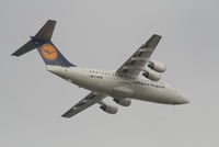 D-AVRB @ EBBR - Flight LH4603 is taking off from RWY 07R - by Daniel Vanderauwera