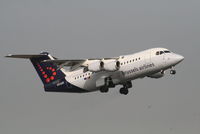 OO-DJR @ EBBR - Flight SN3597 is taking off from RWY 07R - by Daniel Vanderauwera
