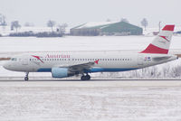 OE-LBT @ VIE - Austrian Airlines Airbus A320-214 - by Roman Reiner