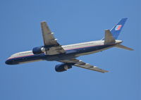 N564UA @ KLAX - United Airlines Boeing 757-222, N564UA 25R departure KLAX. - by Mark Kalfas