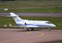 N801SG @ CWB - Taxiing for takeoff on runway 33 at CWB - by Kleber Portugal dos Santos