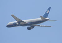 N521UA @ KLAX - United Airlines Boeing 757-222, N521UA 25R departure KLAX. - by Mark Kalfas