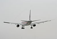 N173AN @ KLAX - American Airlines Boeing 757-223. N173AN 25L approach KLAX. - by Mark Kalfas