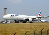 F-GSQC @ LFPG - Air France - by vickersfour