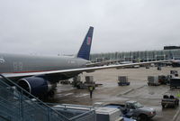 N670UA @ KORD - United Airlines Boeing 767-322, N670UA at C17 KORD preparing for departure to departure KLAX. - by Mark Kalfas