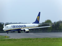 EI-DHV @ EGPH - Ryanair 81T Turns off runway 24 at EDI - by Mike stanners