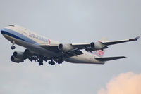 B-18719 @ VIE - China Airlines Cargo Boeing 747-409F(SCD) - by Joker767