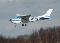 N2379C @ EGLK - VISITING A/C FINALS RWY 25 - by BIKE PILOT