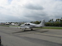 N422SN @ SZP - 2009 Cirrus SR22 TURBO GS, Continental IO-550-N 310 Hp, Tornado Alley Turbo-normalizing, Max cruise speed 219 kts., taxi - by Doug Robertson