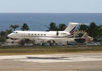 N502QS @ TNCM - N502QS over the lines at the tresh hold runway 10 at TNCM - by Daniel Jef