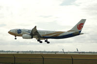 B-6076 @ YVR - Landing at YVR - by metricbolt