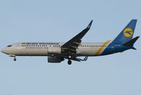 UR-PSB @ VIE - Ukraine International Airlines Boeing 737-8HX(WL) - by Joker767