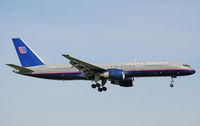 N575UA @ KDCA - Seen at KDCA on 3/27/2010 - by concord977