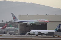N185AN @ KLAX - American Airlines Boeing 757-223 N185AN, 7R approach KLAX. - by Mark Kalfas