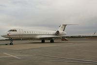 OE-IKM @ VIE - Private Bombardier BD-700-1A10 Global Express XRS