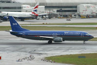 G-OBMM @ EGLL - BMI 737-400