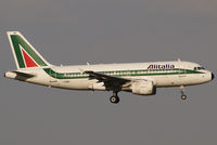 I-BIMO @ VIE - Alitalia Airbus A319-112 - by Joker767