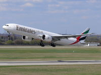 A6-EBO @ EDDL - Emirates; Boeing 777-300 - by Robert_Viktor