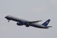 N539UA @ KLAX - Boeing 757-200 - by Mark Pasqualino