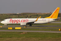 TC-AAR @ VIE - Pegasus Airlines Boeing 737-86N(WL)