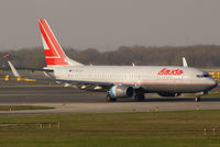OE-LNK @ VIE - Lauda Air Boeing 737-8Z9(WL)