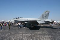 166811 @ MCF - F-18F Super Hornet - by Florida Metal