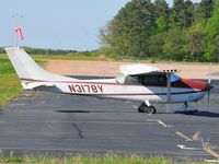 N3178Y @ RUQ - At rest - by John W. Thomas