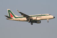 EI-DFK @ EBBR - Arrival of flight AZ148 to RWY 02