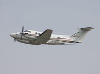 N200TG @ DAB - Beech 200