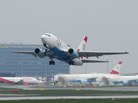 OE-LNL @ VIE - Taking off RWY 16 - by P. Radosta - www.austrianwings.info