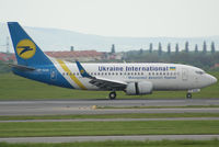 UR-GAK @ VIE - Ukraine International Airlines Boeing 737-5Y0(WL) - by Joker767