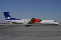 LN-RDT @ LOWW - Scandinavian Airlines DHC8-400 - by Andy Graf-VAP