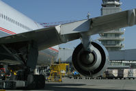 OE-LPA @ LOWW - Lauda Air 777-200 - by Andy Graf-VAP
