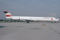 OE-LMD @ VIE - Austrian Airlines MD80