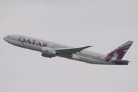 A7-BBF @ LOWW - Qatar Airways 777-200 - by Andy Graf-VAP