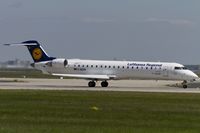 D-ACPK @ EDDF - departing via RW18W