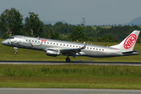 OE-IHA @ VIE - NIKI Embraer ERJ-190-100LR