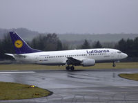D-ABXZ @ EDI - Lufthansa B737-300 Landing on runway 06 - by Mike stanners