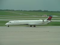 N904XJ @ MCI - Taxiing to terminal - by Helicopterfriend