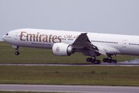 A6-ECE @ LOWW - Emirates - by Delta Kilo