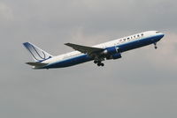 N656UA @ EBBR - Flight UA973 is taking of from RWY 07R - by Daniel Vanderauwera