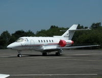 N666NF @ EGLK - HAWKER 750 ON THE TERMINAL APRON - by BIKE PILOT