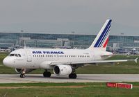 F-GUGM @ EDDF - Air France taxiing around the back - by Robert Kearney