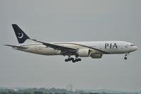 AP-BGL @ EDDF - PIA about to touch down - by Robert Kearney