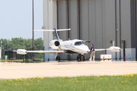 N400JE @ KDPA - AirNet Systems Gates Learjet Corp. 35A N400JE, operating as USC104 to KCPS loading up on the ramp at KDPA. - by Mark Kalfas