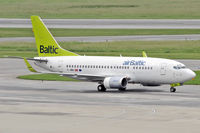 YL-BBH @ LOWW - Air Baltic - by Artur Bado?