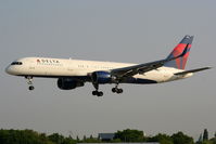 N546US photo, click to enlarge N546US photo, click to enlarge