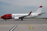 LN-KHB @ LOWW - Norwegian Boeing 737-300 - by Dietmar Schreiber - VAP
