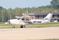 N5138Q @ KDPA - UNIVERSITY OF DUBUQUE Cessna Skyhawk C172/G, N5138Q taxiing to 20L KDPA for a trip to KDBQ. - by Mark Kalfas